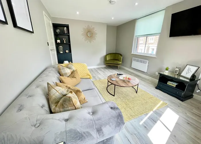 Old Yarn Apartment - Close To City Walls